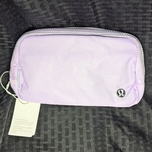 Lavender Lululemon Everywhere Belt Bag 1L.
